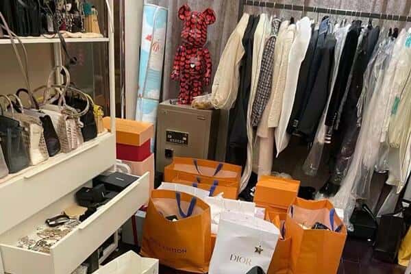 玉溪市华宁回收一线品牌衣服